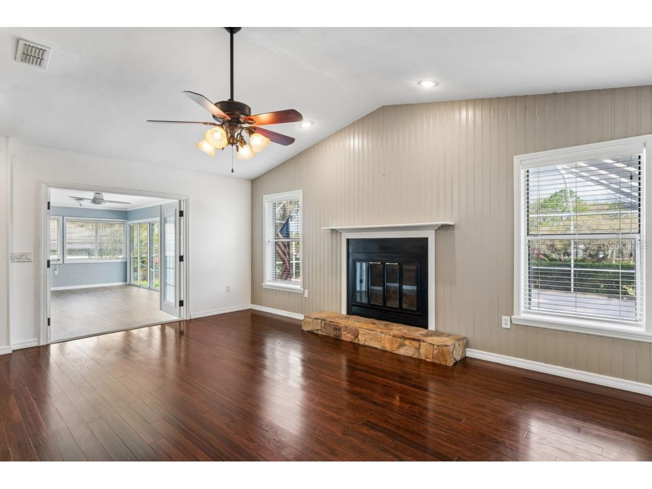 375 E Liberty Street Hernando FL 34442 W7883969 image7