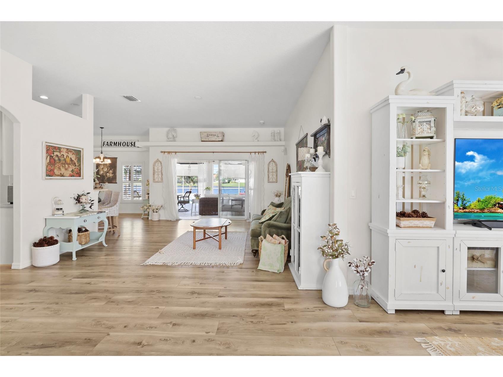 375 E Temple Court SW Vero Beach FL 32968 K4903411 image4