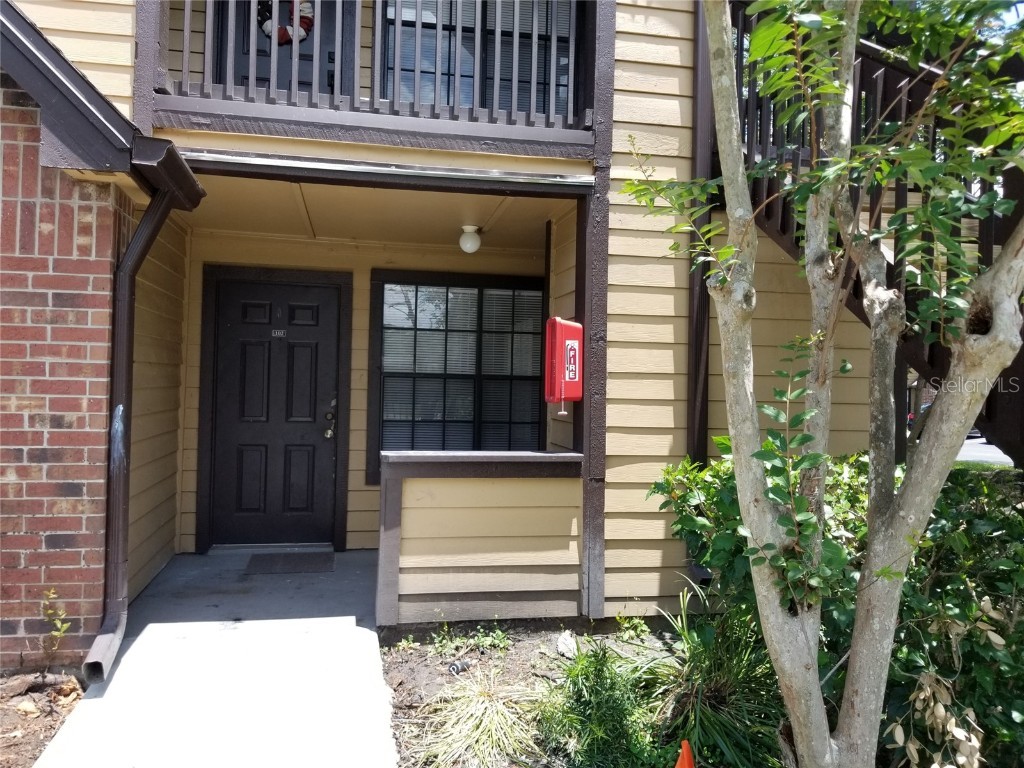 375 Lakepointe Drive #102 Altamonte Springs FL 32701 O6113028 image1