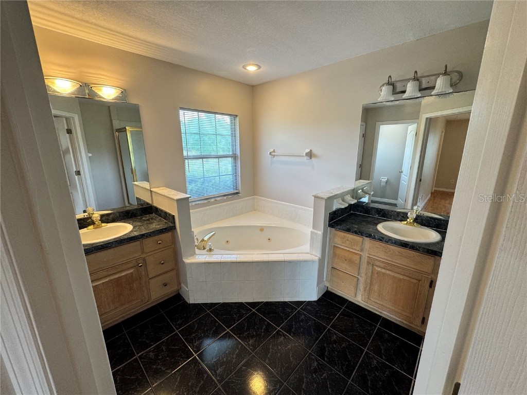 375 SW Huntington Glen Lake City FL 32024 O6360759 image8