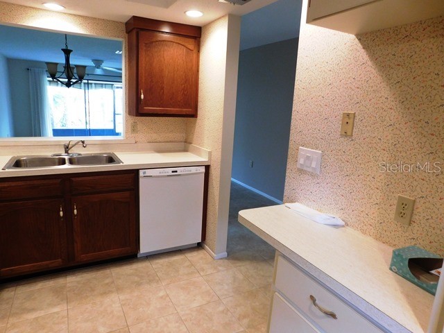 375 Three Lakes Lane #A Venice FL 34285 N6142986 image7