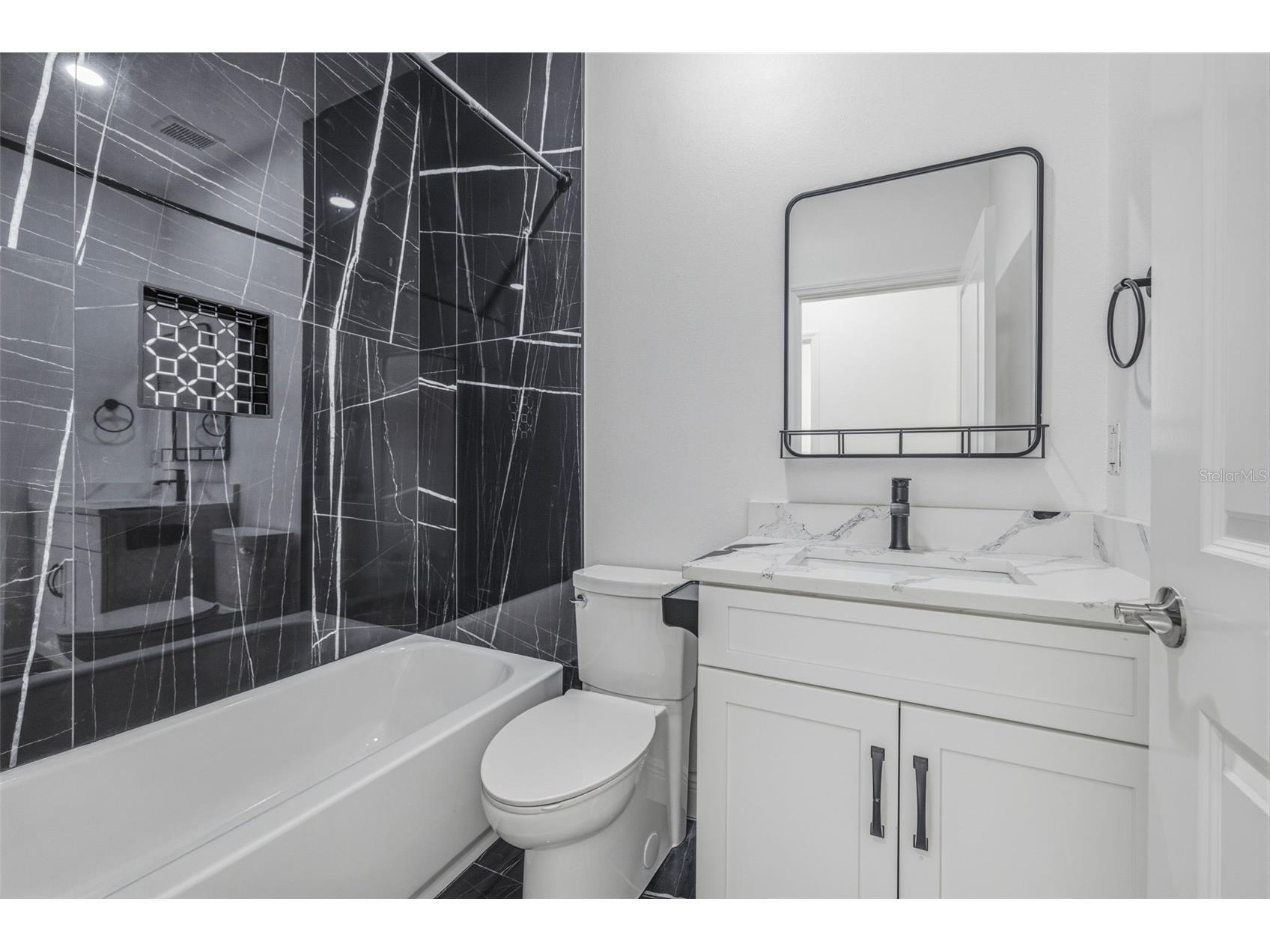 3750 Abington Avenue S Saint Petersburg FL 33711 TB8511335 image14