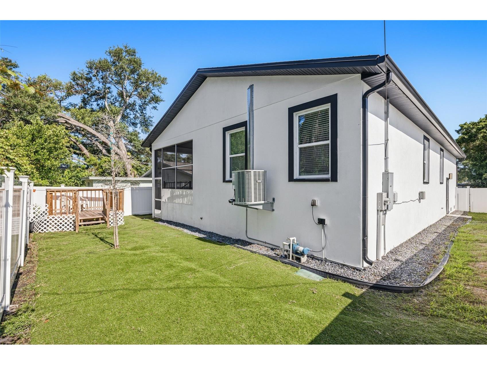 3750 Abington Avenue S Saint Petersburg FL 33711 TB8511335 image18