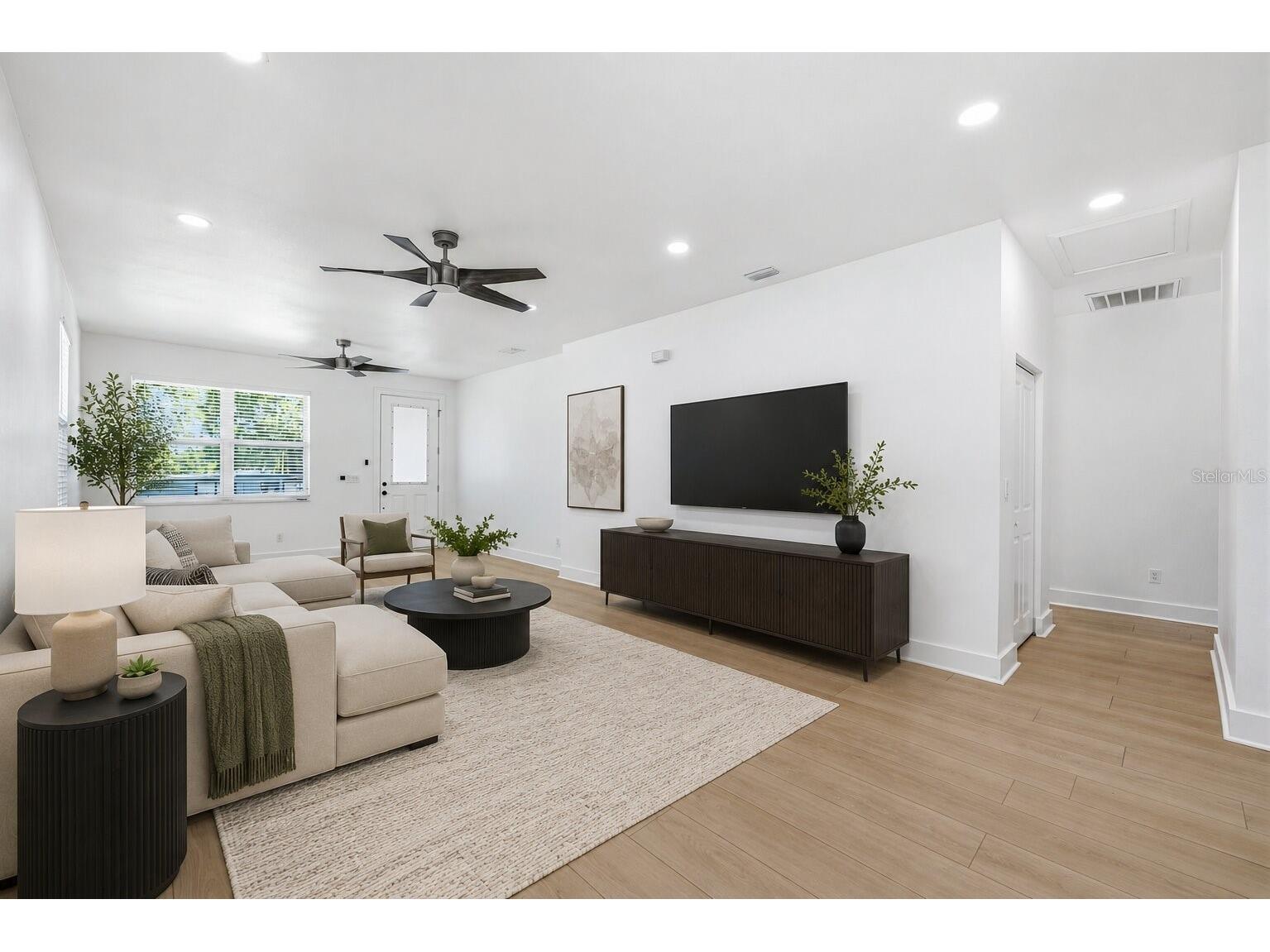 3750 Abington Avenue S Saint Petersburg FL 33711 TB8511335 image3