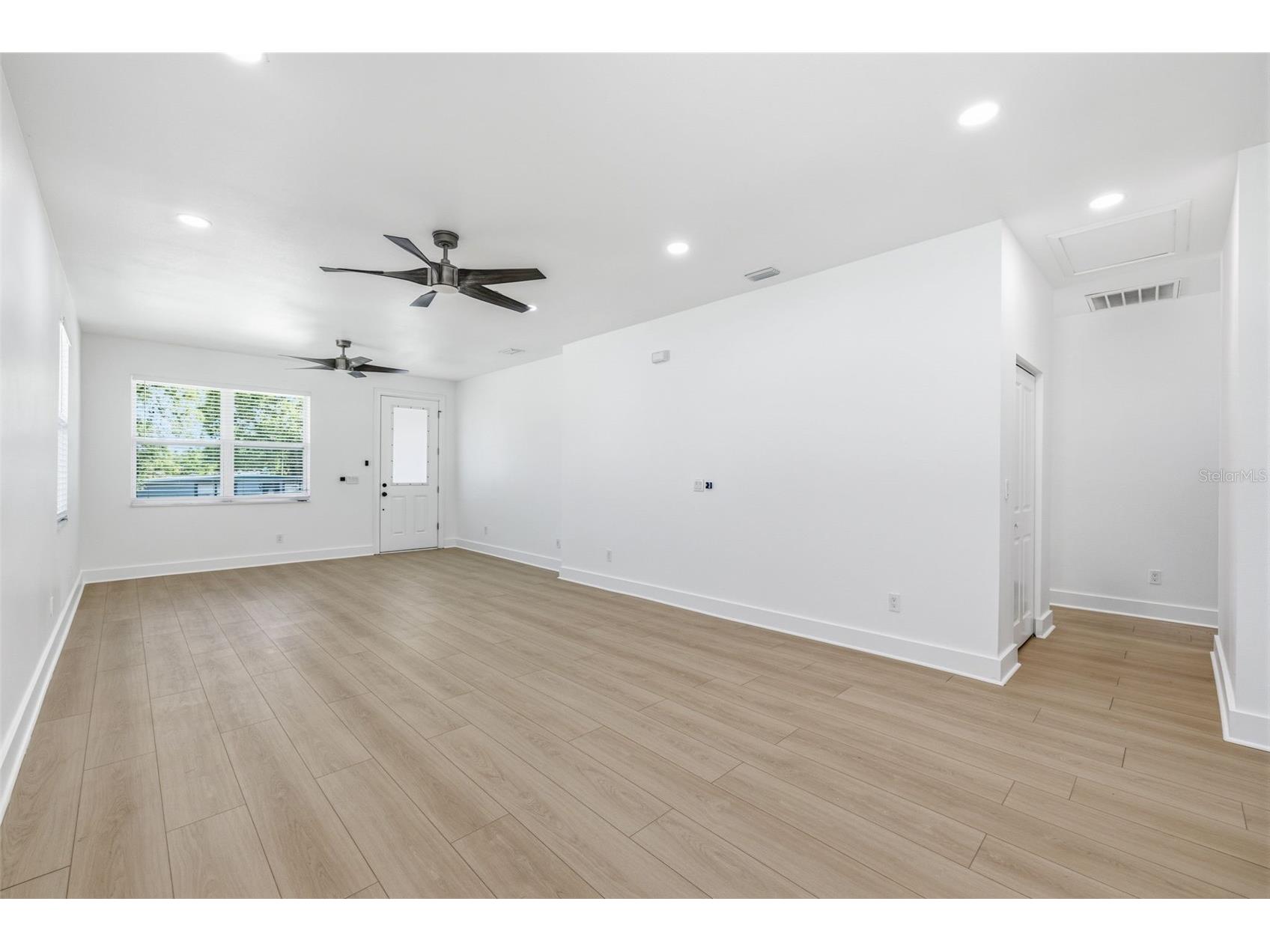 3750 Abington Avenue S Saint Petersburg FL 33711 TB8511335 image5