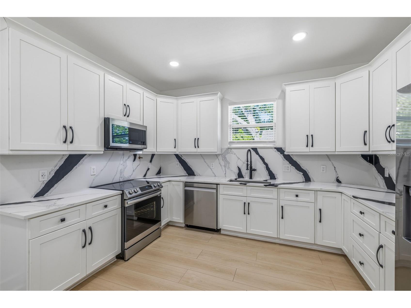 3750 Abington Avenue S Saint Petersburg FL 33711 TB8511335 image7