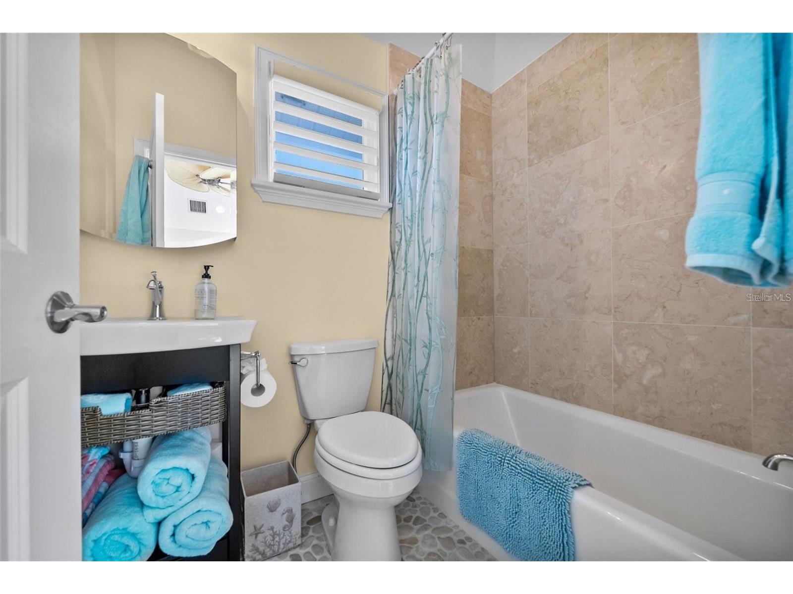 3750 Bayou Louise Lane Sarasota FL 34242 A4686535 image81