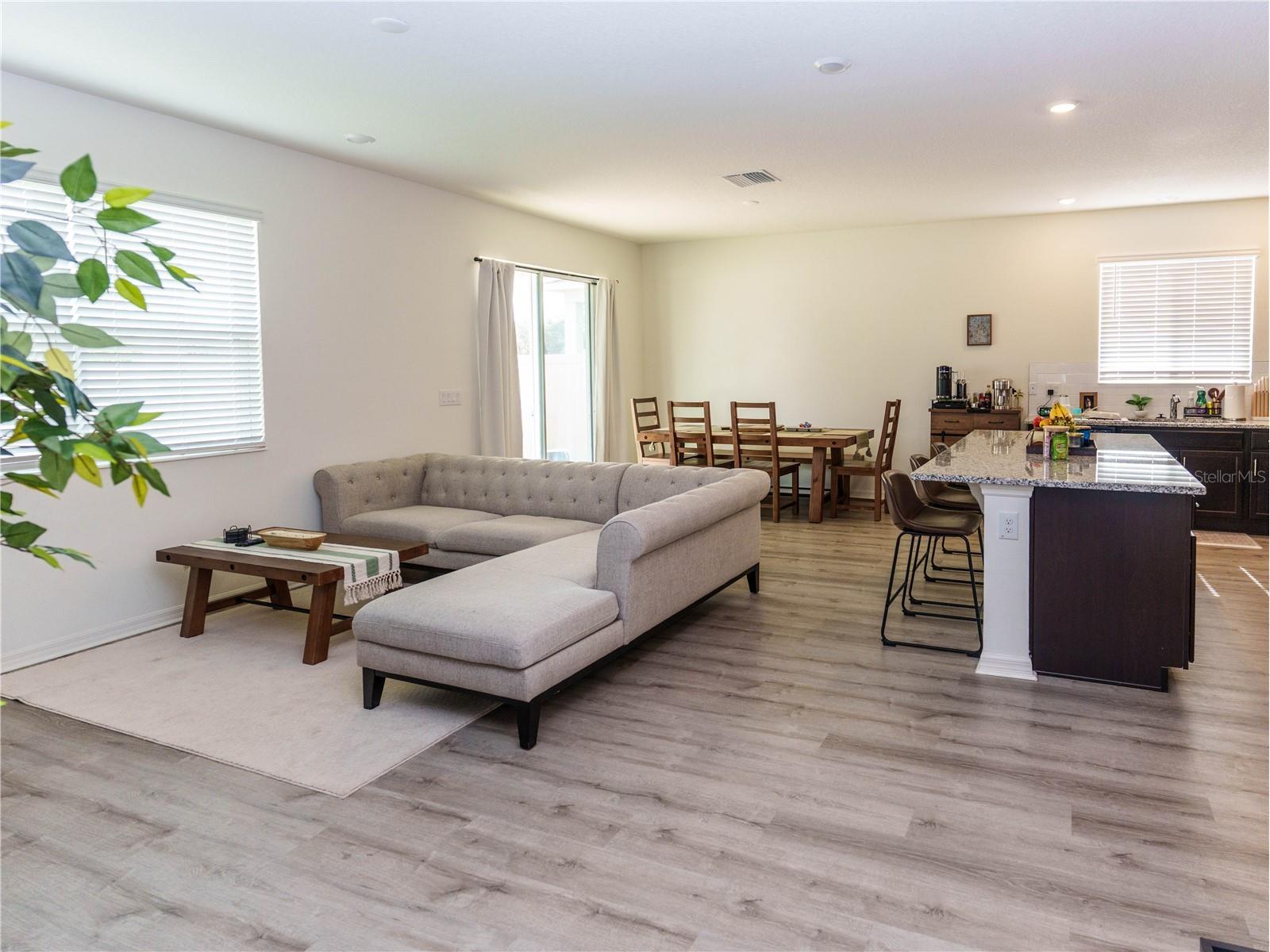 37501 Williamette Way Zephyrhills FL 33540 TB8525601 image2