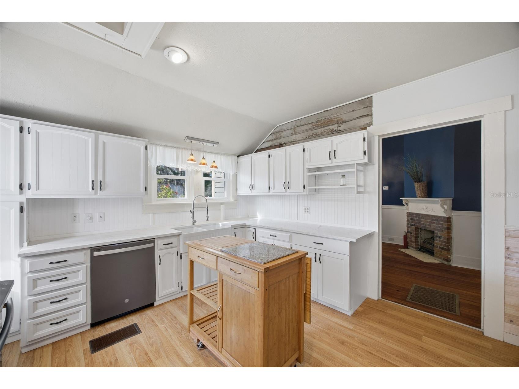 37508 Church Avenue Dade City FL 33525 TB8462470 image6