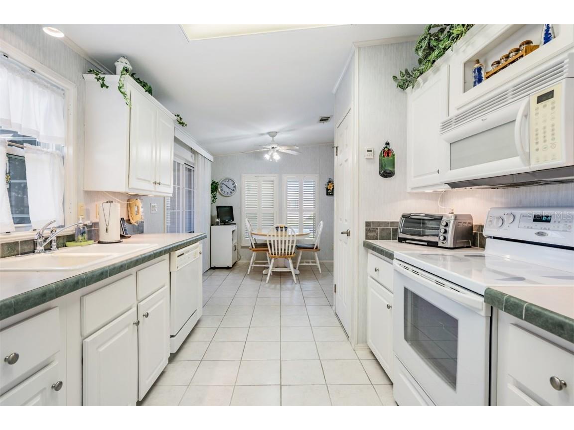 37508 Gill Avenue Zephyrhills FL 33541 TB8351567 image8