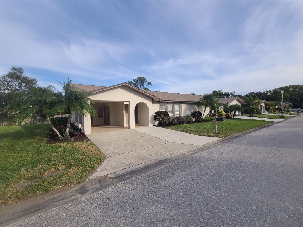 3751 Collins Street Sarasota FL 34232 A4591562 image1