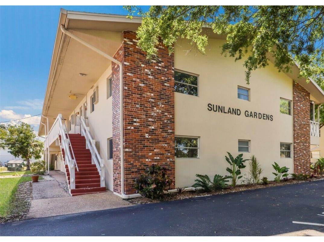 3751 S School Avenue #11 Sarasota FL 34239 A4635359 image1