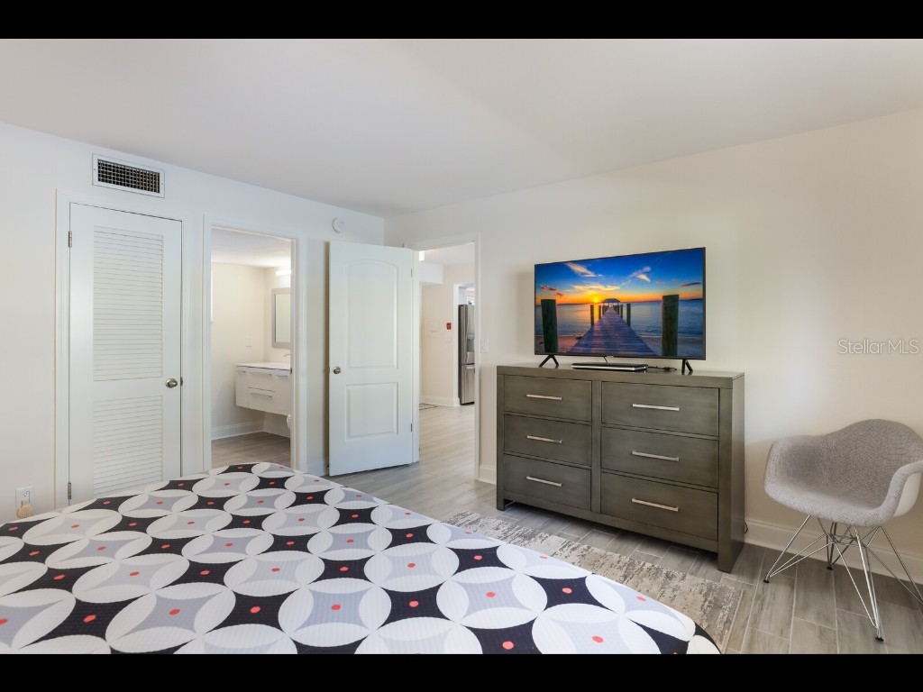 3751 S School Avenue #11 Sarasota FL 34239 A4635359 image19