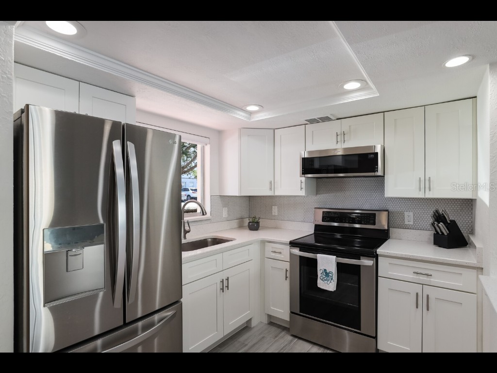 3751 S School Avenue #11 Sarasota FL 34239 A4635359 image7