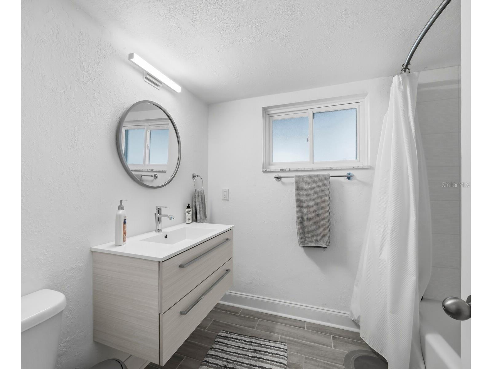 3751 S School Avenue #11 Sarasota FL 34239 A4683405 image17