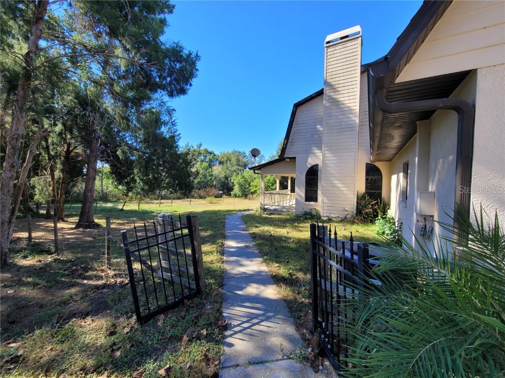 37515 Phelps Road Zephyrhills FL 33541 TB8454419 image2