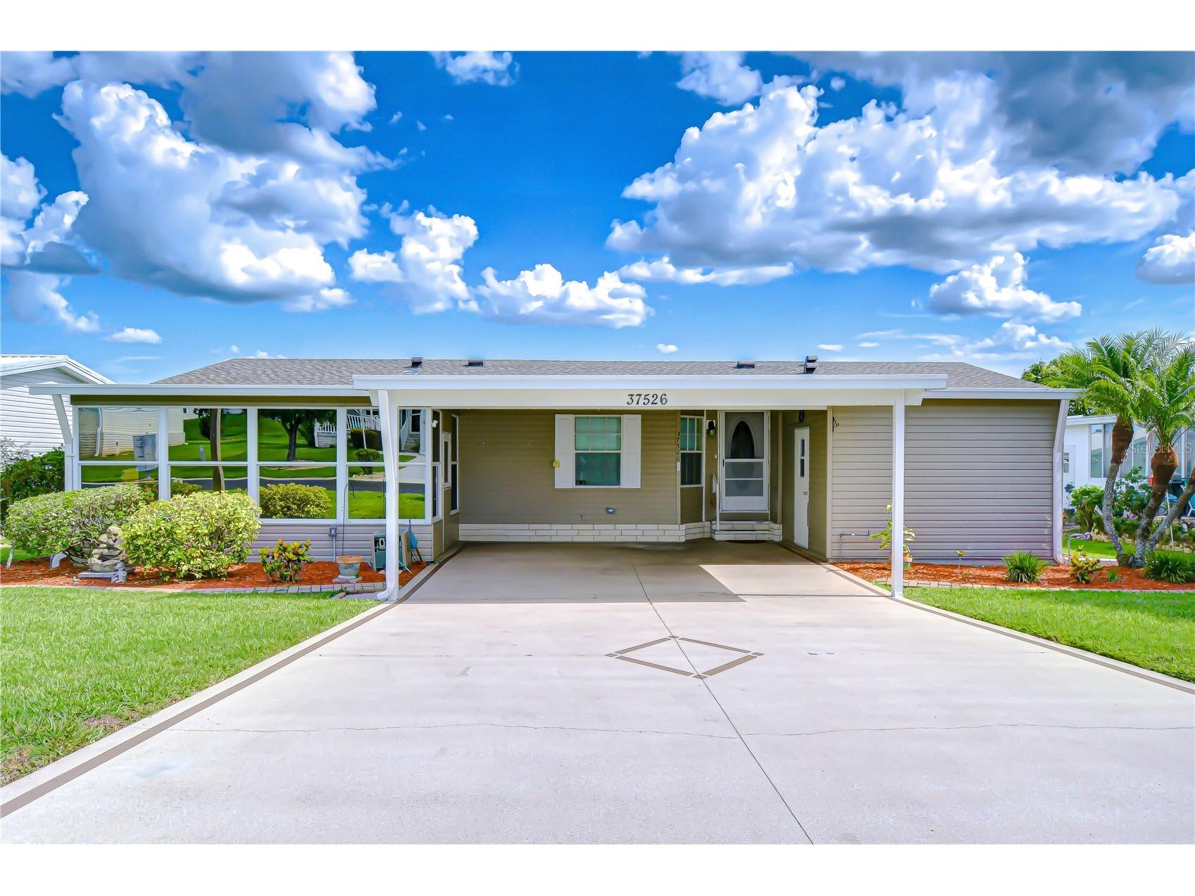 37526 New Horizons Boulevard Zephyrhills FL 33541 TB8400835 image1