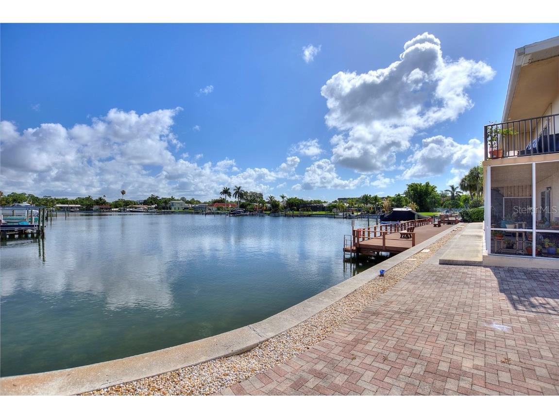 3753 46th Avenue S #10 Saint Petersburg FL 33711 TB8381359 image4