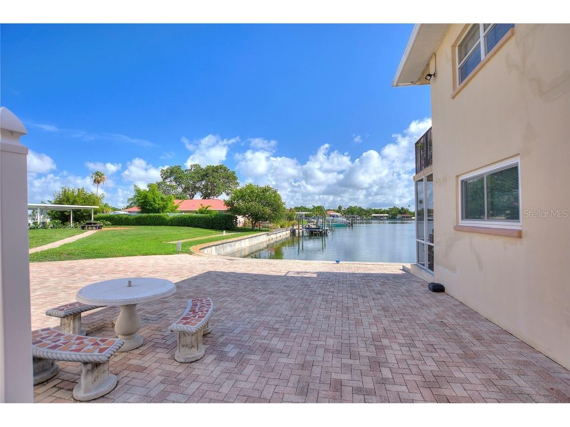 3753 46th Avenue S #10 Saint Petersburg FL 33711 TB8404627 image2