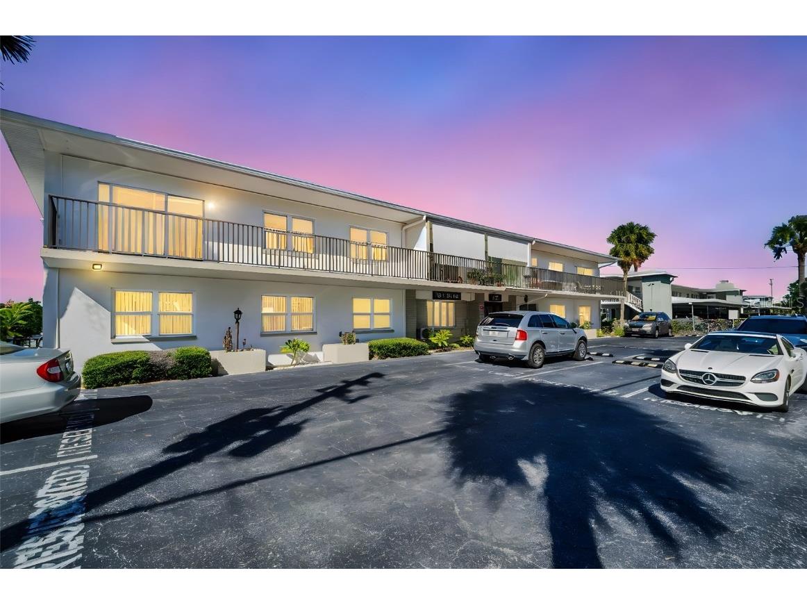 3753 46th Avenue S #6 Saint Petersburg FL 33711 TB8438806 image35