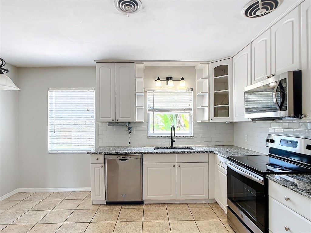 3753 Benson Avenue N Saint Petersburg FL 33713 O6364356 image10