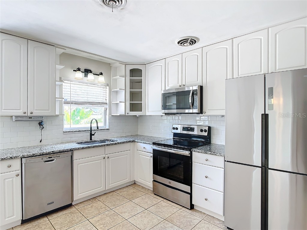 3753 Benson Avenue N Saint Petersburg FL 33713 O6364356 image9