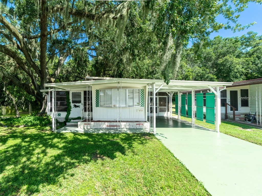 3753 Muller Drive Zephyrhills FL 33540 TB8401096 image1