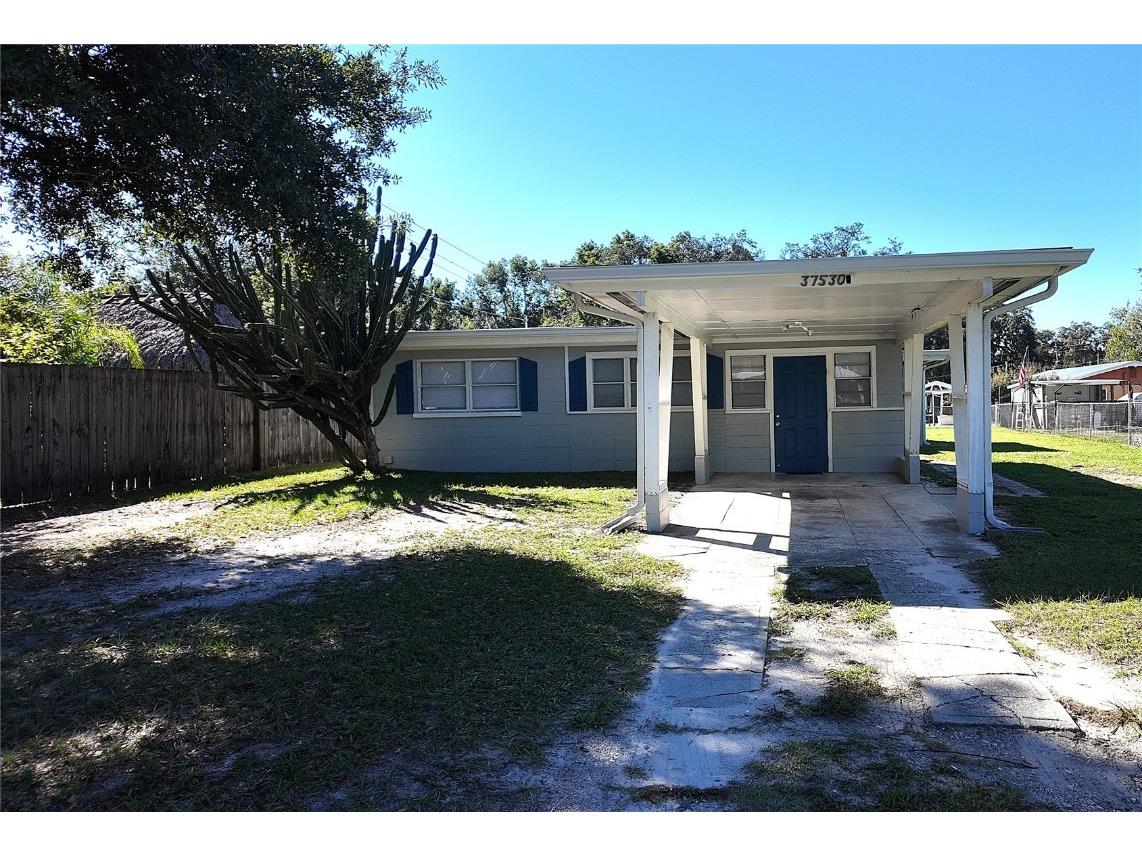 37530 Ferris Avenue Zephyrhills FL 33542 TB8452989 image1