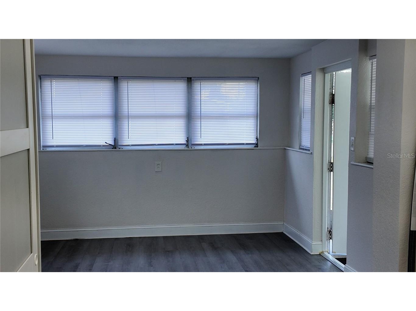 37530 Ferris Avenue Zephyrhills FL 33542 TB8452989 image8