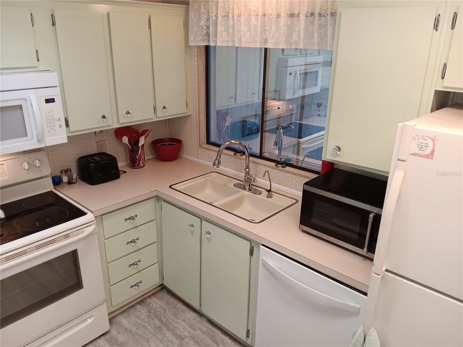 37536 Amigo Drive Zephyrhills FL 33541 TB8483857 image13