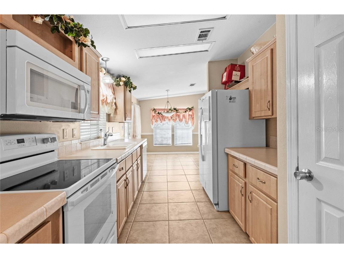 37536 Gill Avenue Zephyrhills FL 33541 TB8457810 image12