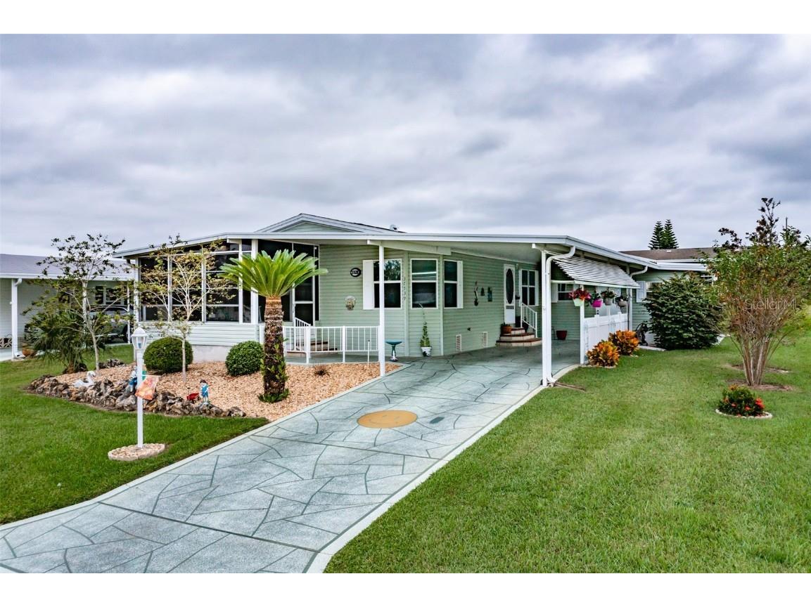 37539 Landis Avenue Zephyrhills FL 33541 TB8368370 image1