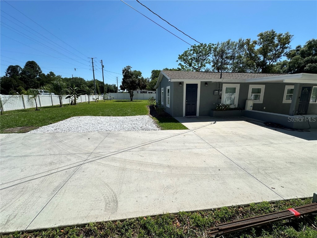 37542 Eiland Boulevard Zephyrhills FL 33542 T3511957 image1