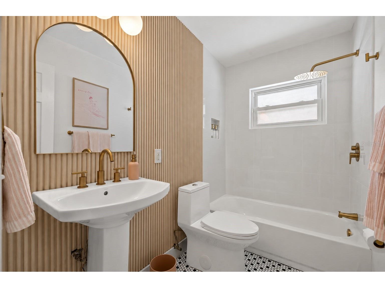 3755 Beach Drive SE Saint Petersburg FL 33705 A4690820 image23