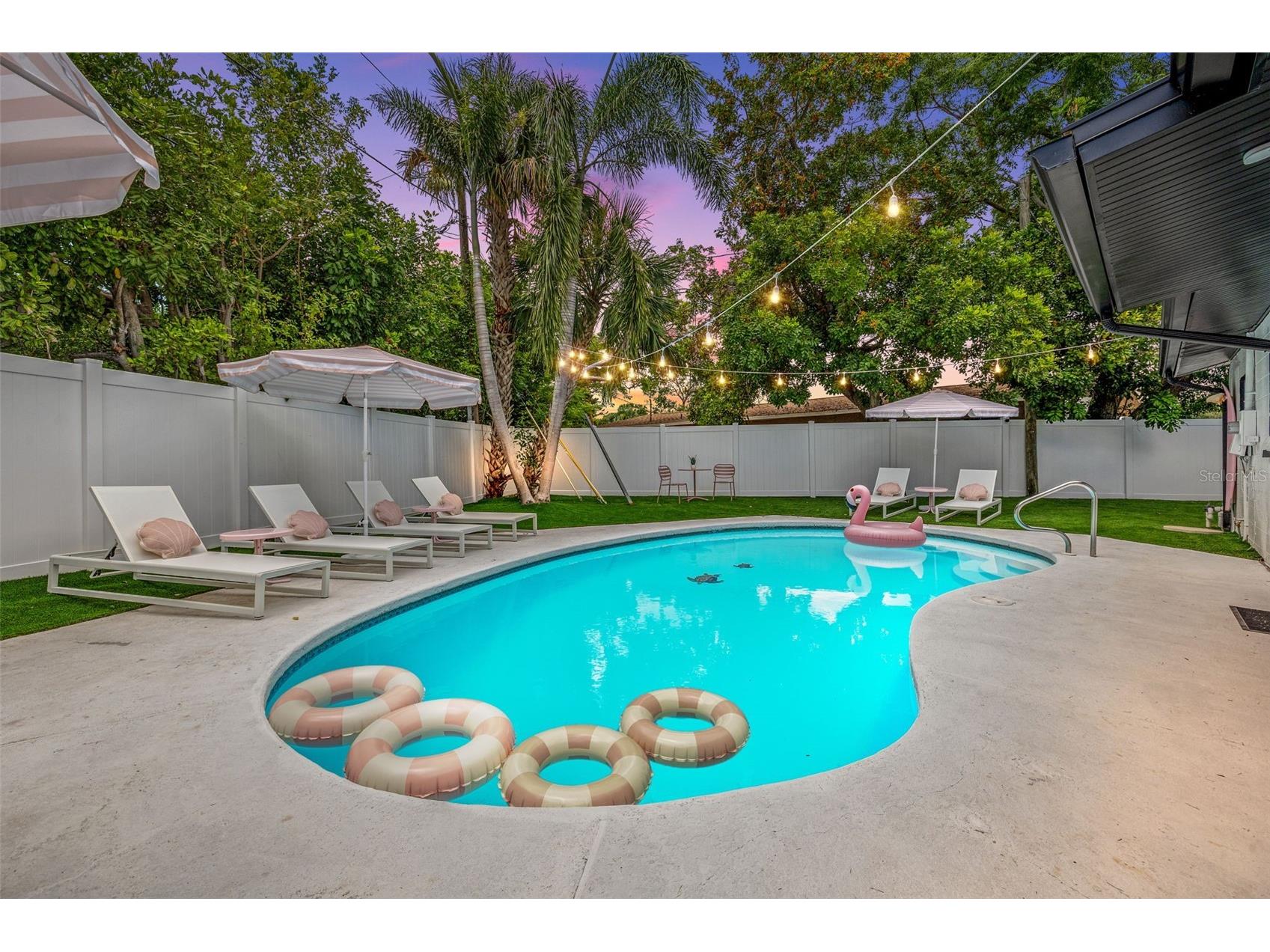 3755 Beach Drive SE Saint Petersburg FL 33705 A4690820 image38