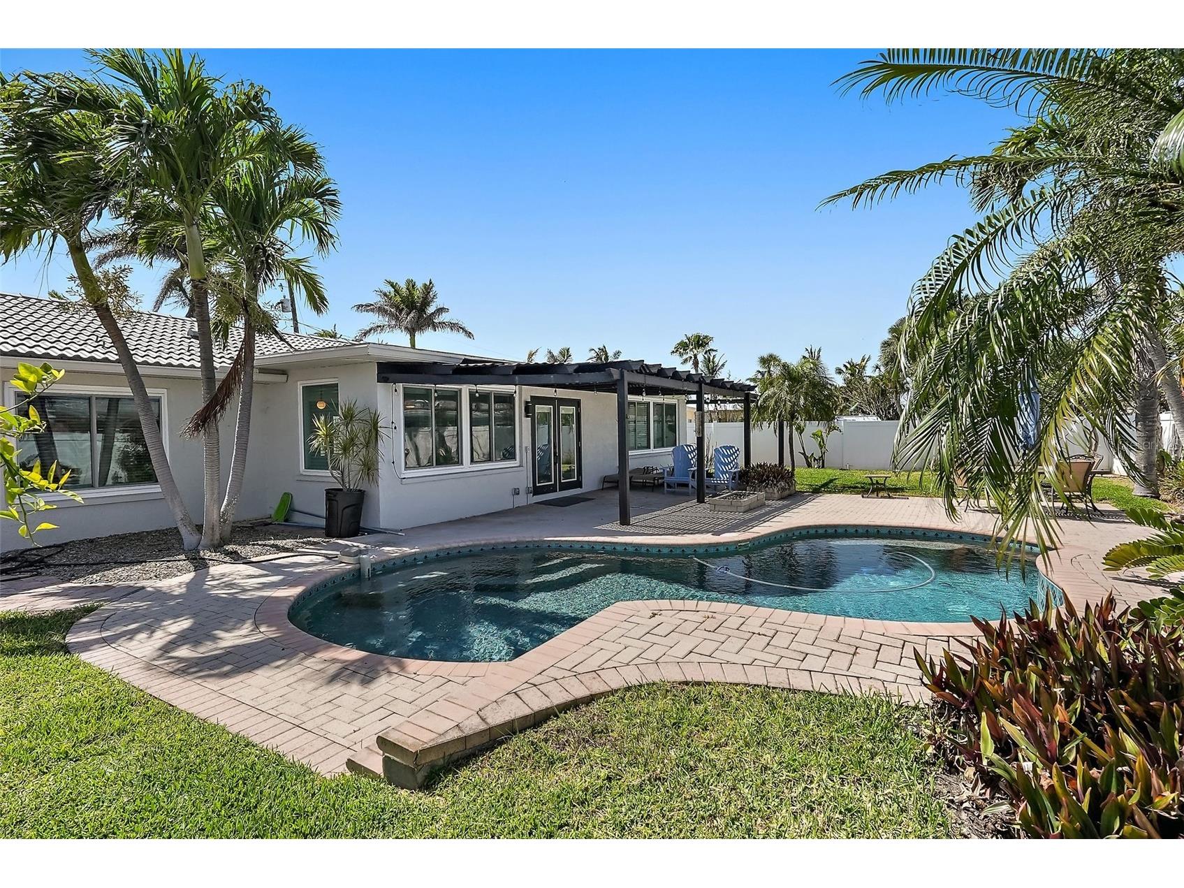 3755 Belle Vista Drive E Saint Pete Beach FL 33706 TB8483227 image2