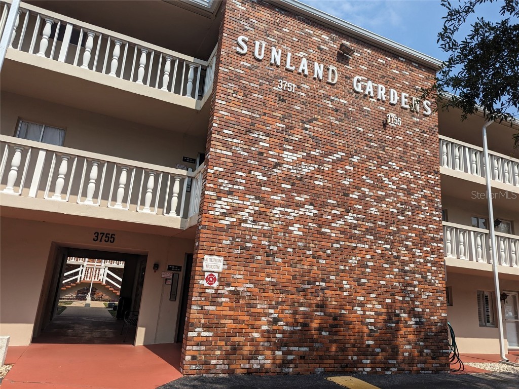 3755 S School Avenue #40 Sarasota FL 34239 A4611098 image1