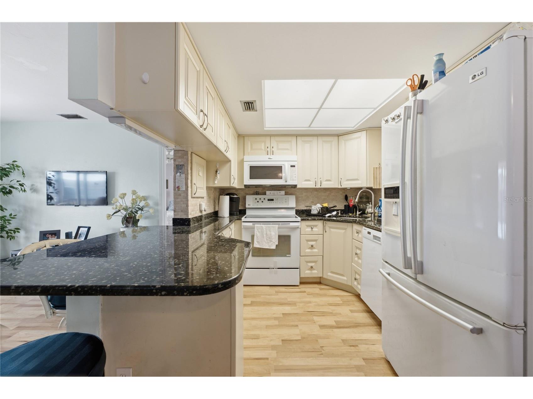 3755 S School Avenue #41 Sarasota FL 34239 A4691238 image8