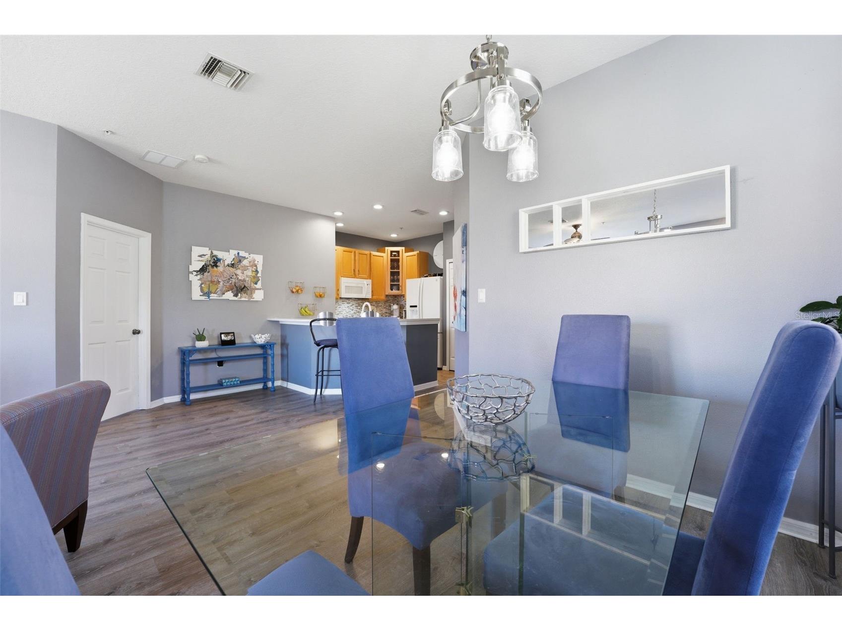 3758 Parkridge Circle #24-201 Sarasota FL 34243 A4685805 image12