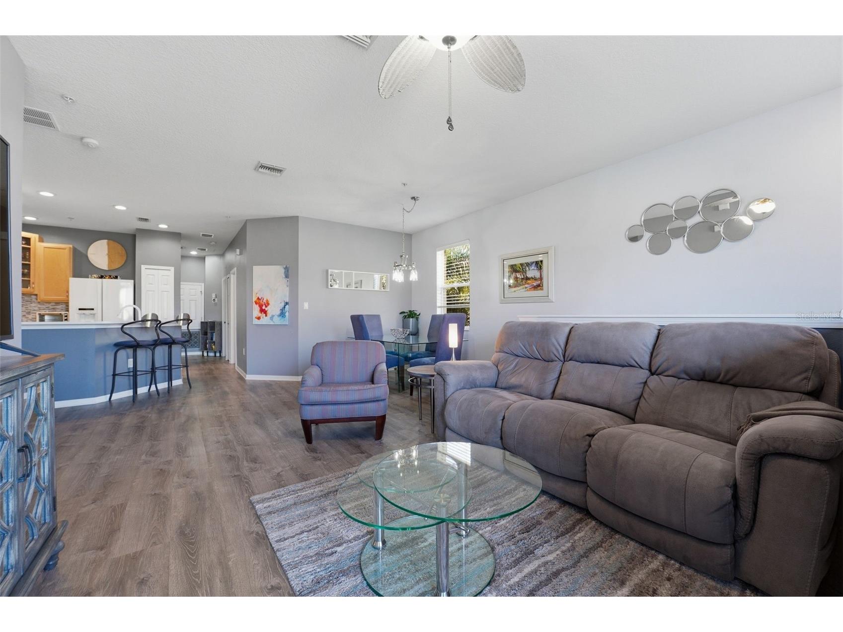 3758 Parkridge Circle #24-201 Sarasota FL 34243 A4685805 image6