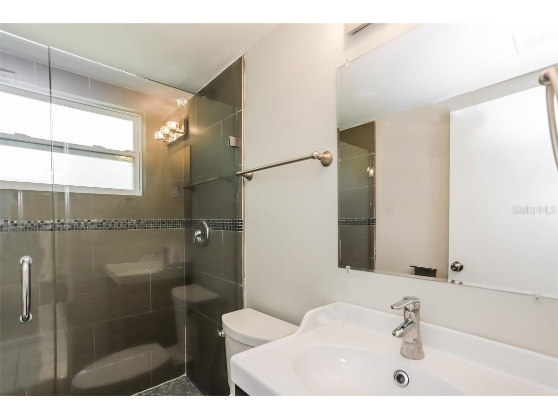 3759 Saint Charles Circle Sarasota FL 34233 O6235318 image15