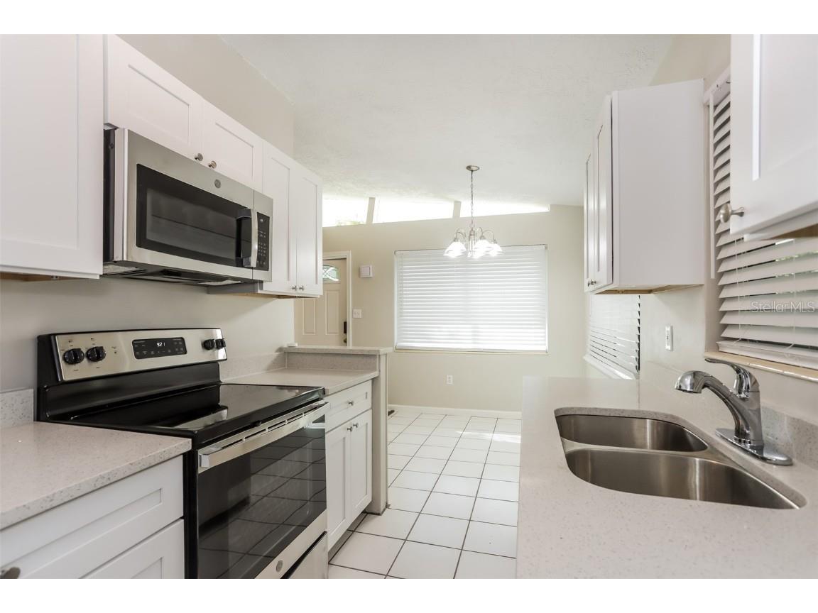 3759 Saint Charles Circle Sarasota FL 34233 O6235318 image6