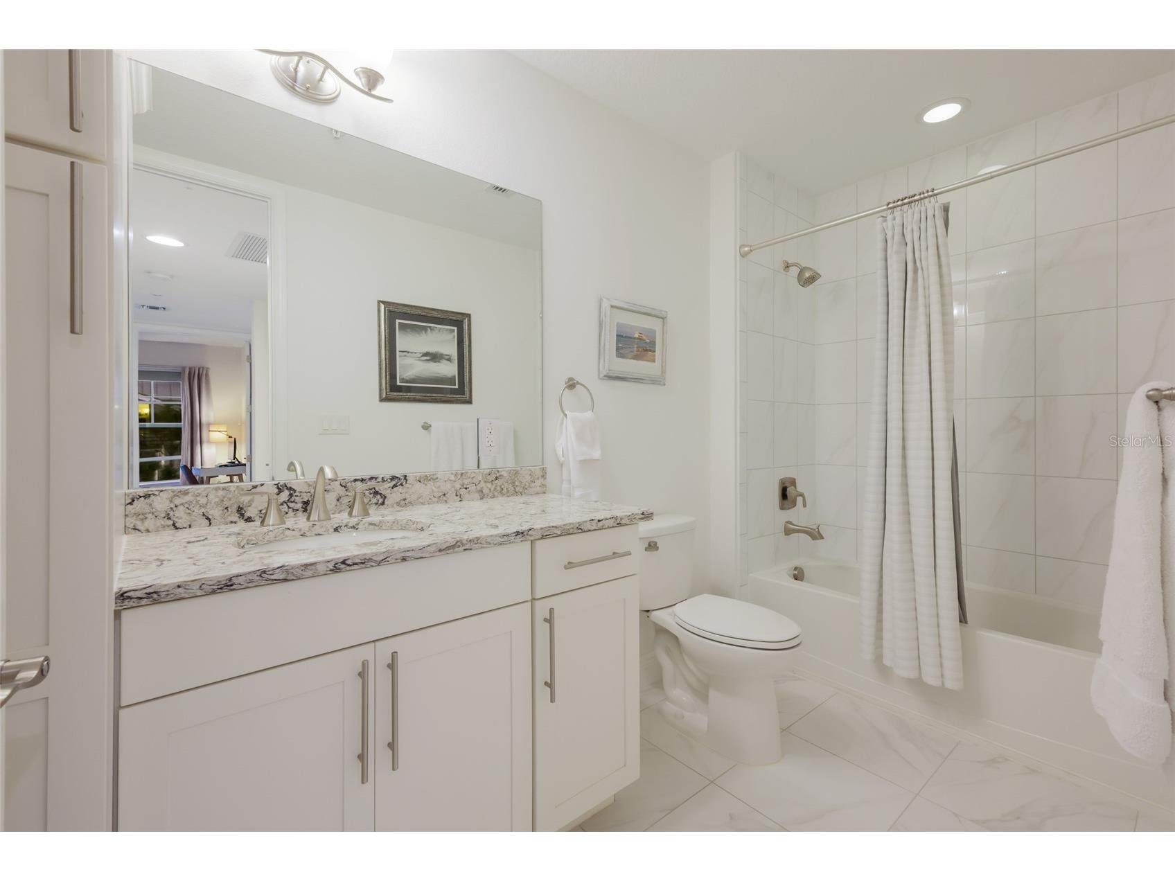 376 Aruba Circle #203 Bradenton FL 34209 A4684257 image24