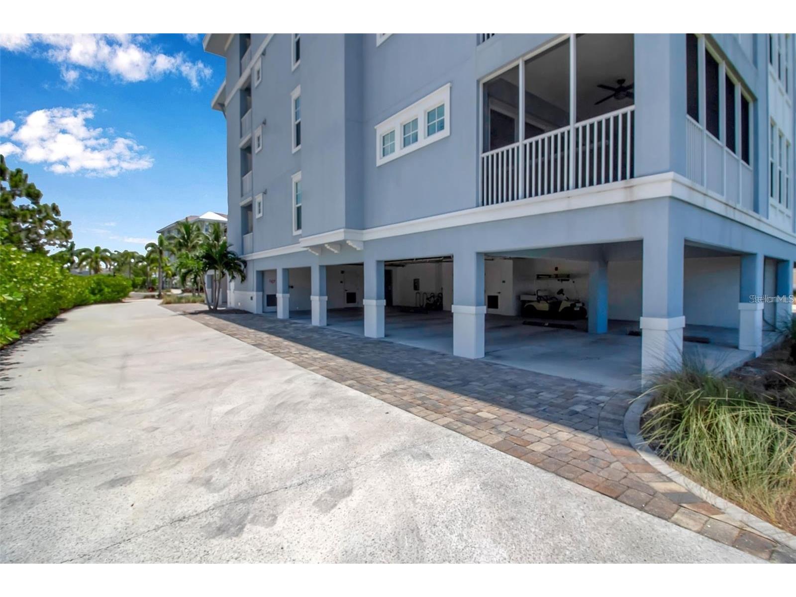 376 Aruba Circle #301 Bradenton FL 34209 A4688563 image16