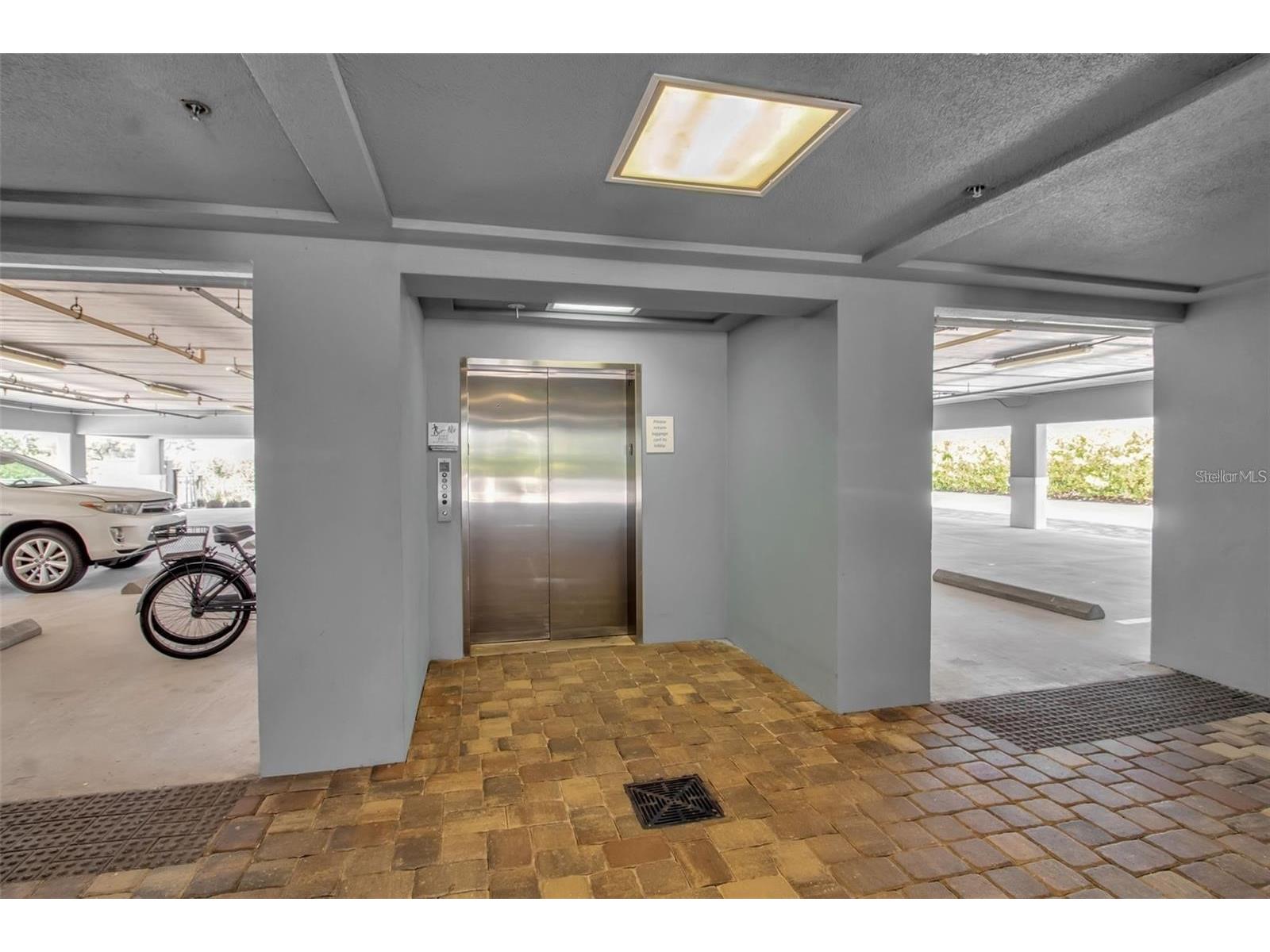 376 Aruba Circle #301 Bradenton FL 34209 A4688563 image18