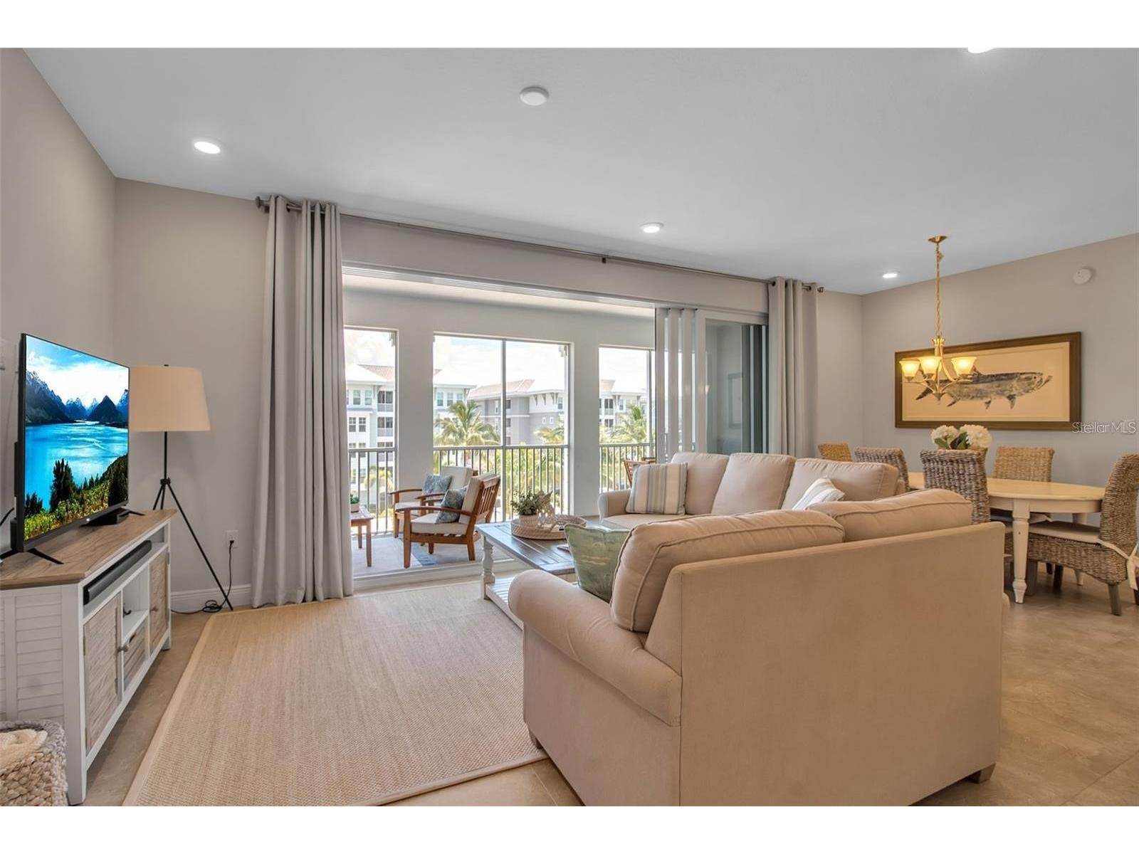 376 Aruba Circle #301 Bradenton FL 34209 A4688563 image23