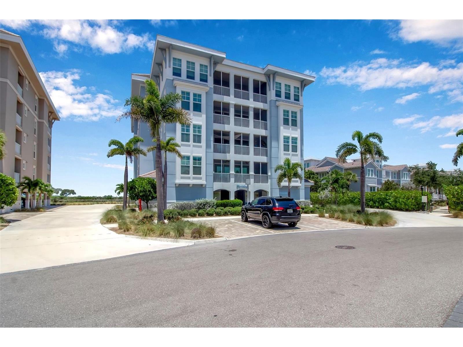376 Aruba Circle #301 Bradenton FL 34209 A4688563 image3