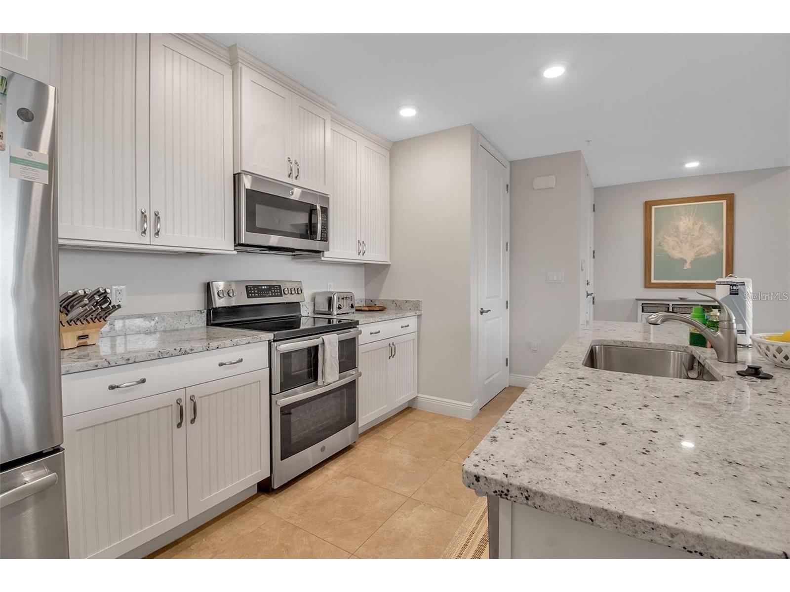 376 Aruba Circle #301 Bradenton FL 34209 A4688563 image35