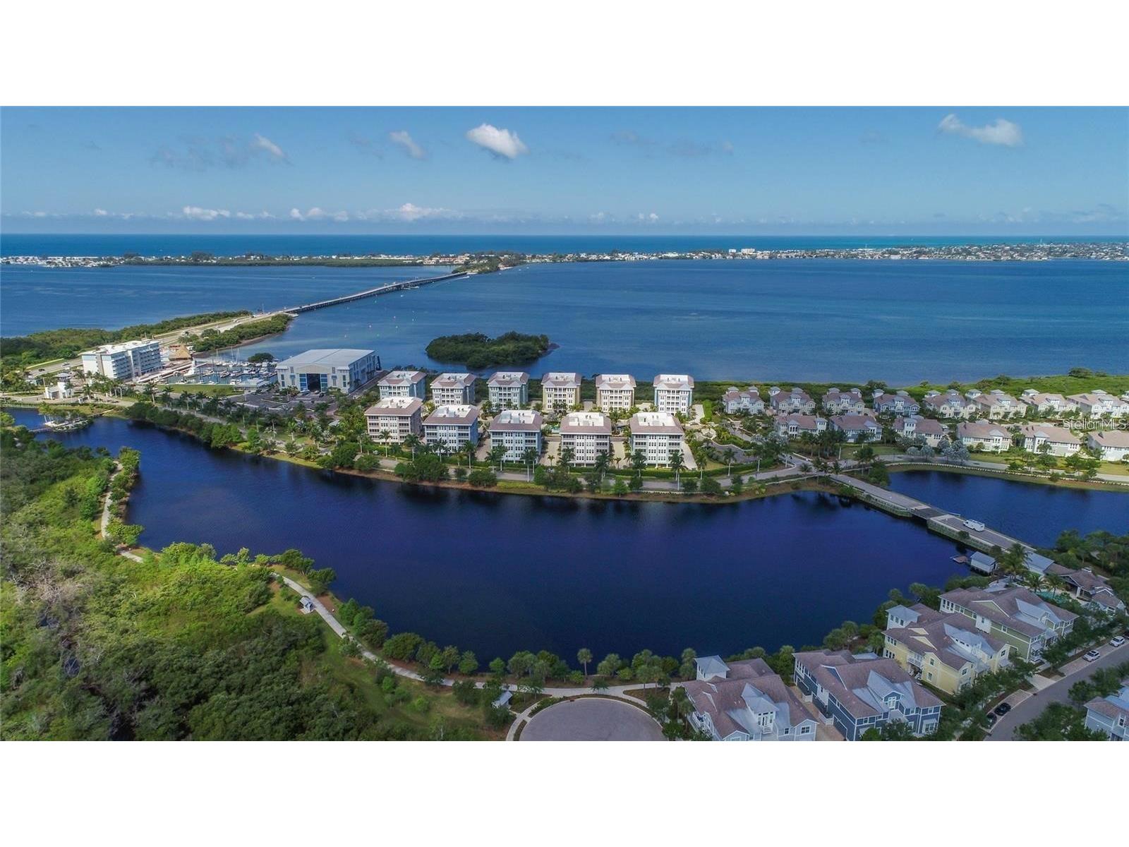 376 Aruba Circle #301 Bradenton FL 34209 A4688563 image4