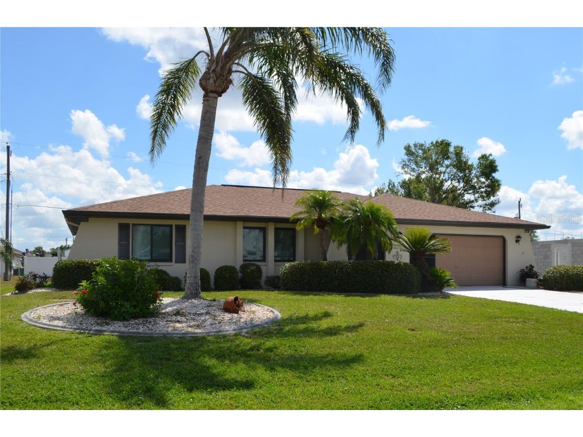 376 Dewhurst St Port Charlotte FL 33954 C7473846 image1